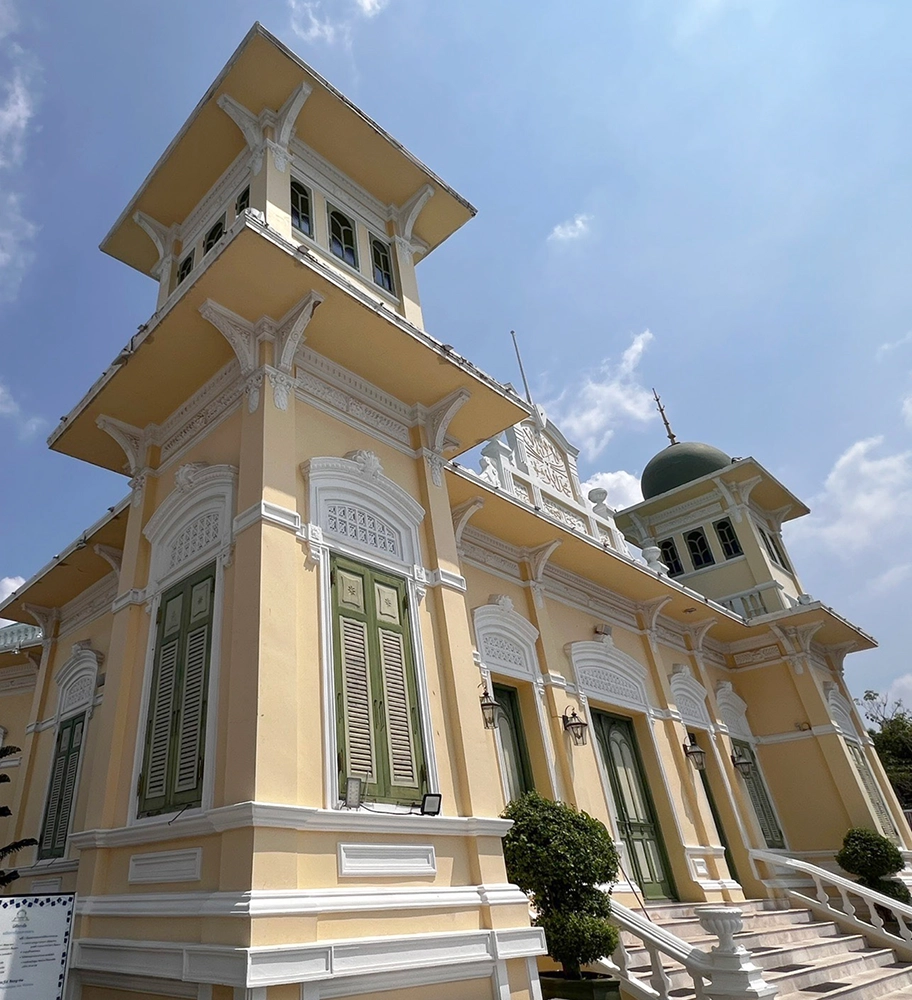 Bangkok's historic mosques. Bang O Mosque